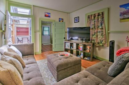 Big Island Home Mins to Ocean and Kona Coffee! - image 8