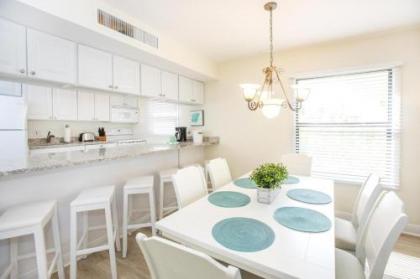 SOUTH SEAS BEACH VILLA 2111
