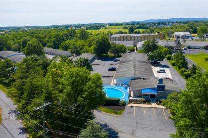American Inn - image 12