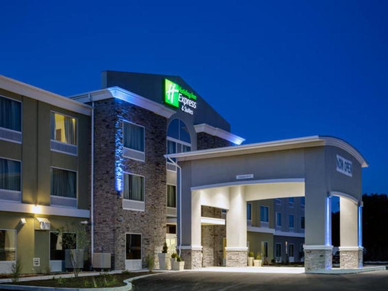 Holiday Inn Express & Suites Carlisle an IHG Hotel - main image