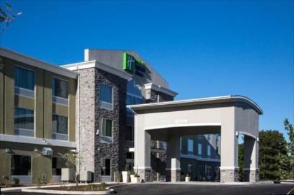 Holiday Inn Express & Suites Carlisle an IHG Hotel - image 10