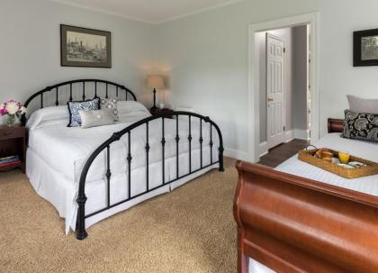 Pheasant Field Bed and Breakfast - image 2