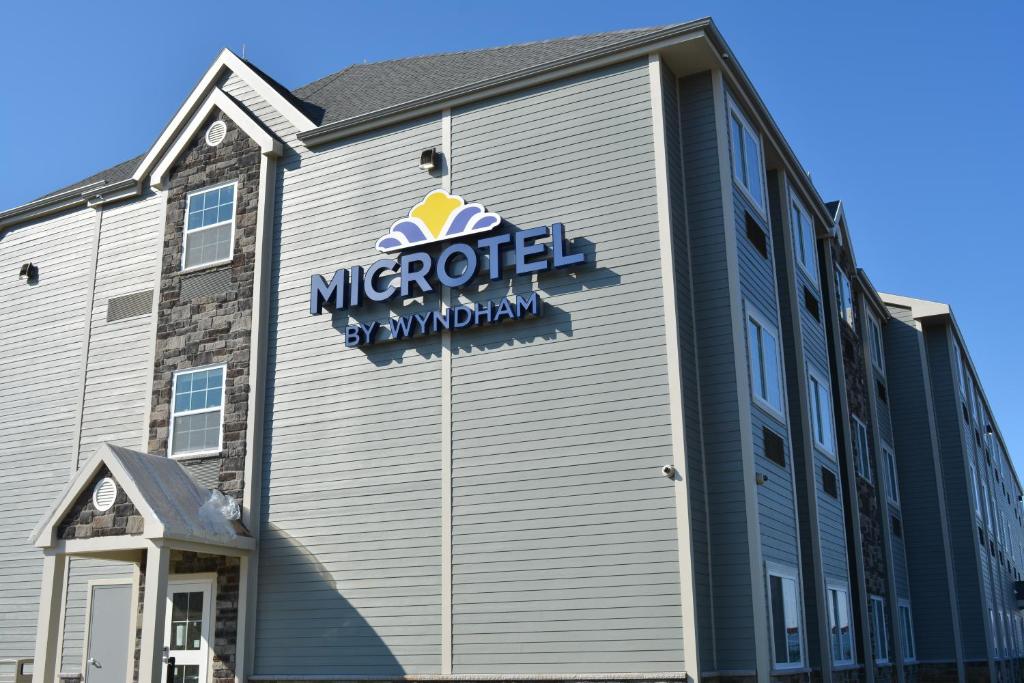 Microtel Inn & Suites by Wyndham Carlisle - main image