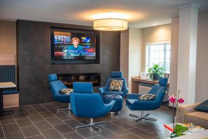 Microtel Inn & Suites by Wyndham Carlisle - image 8