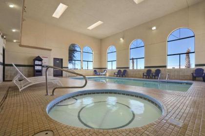 Days Inn by Wyndham Carlsbad - image 10