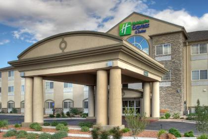 Holiday Inn Express Hotel & Suites Carlsbad an IHG Hotel