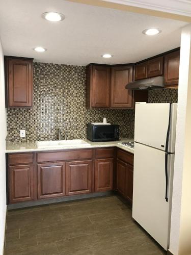 Scandia Motel - image 2