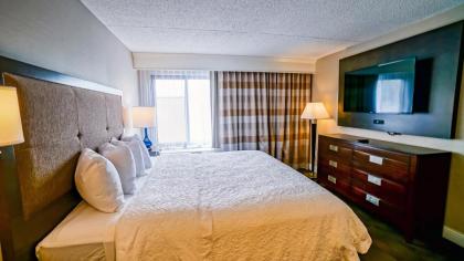 Hampton Inn Carlstadt At The Meadowlands - image 21