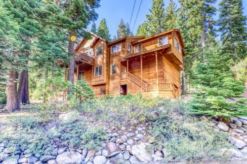 Agate Road Retreat - main image