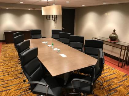 Holiday Inn Hotel & Suites Chicago-Carol Stream/Wheaton an IHG Hotel - image 15