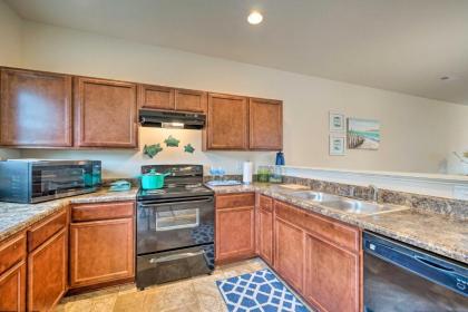 Modern Coastal Condo with Patio 1 Mi to Beaches - image 9