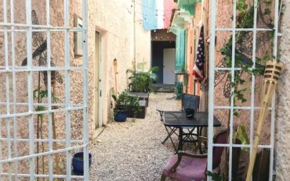 Hostel H1 Miramar - image 2
