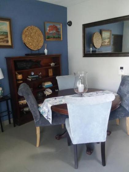 Isla Verde By The Beach Guest House - image 4