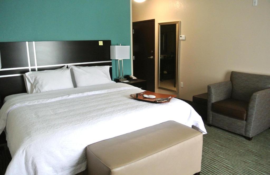 Hampton Inn Carrizo Springs - main image