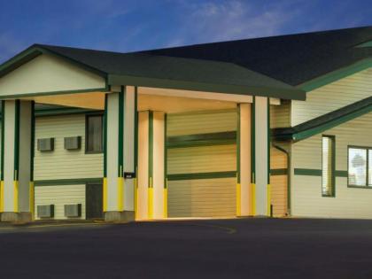 Super 8 by Wyndham Carroll - image 12