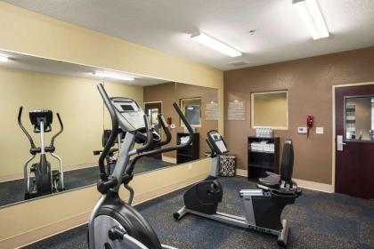 Microtel Inn and Suites Carrollton - image 10