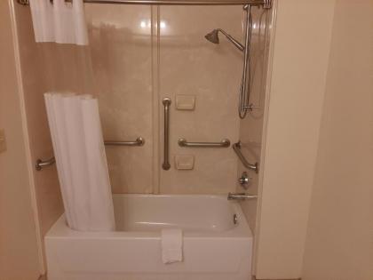 The Regal Hotel - image 15