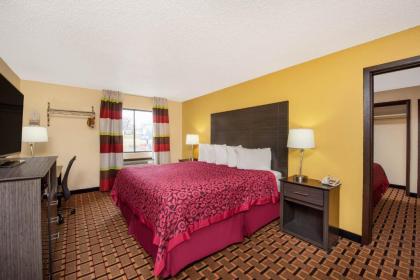 Days Inn by Wyndham Carthage - image 12