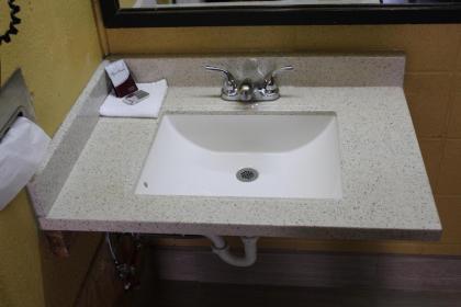 Guest House Motel - image 8