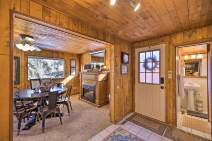 Cozy Rocky Mountain Retreat Near Pikes Peak! - image 13
