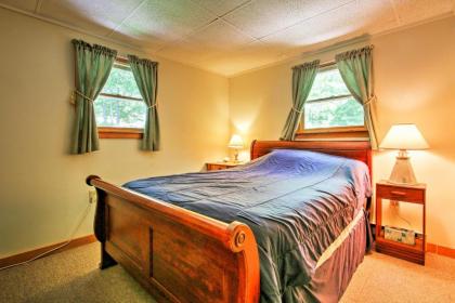 Charming Casco Cottage on Lake with Private Dock! - image 13