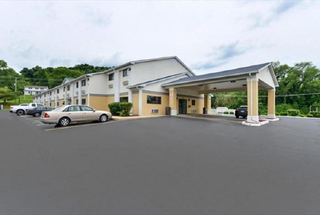 Fairbridge Inn Caseyville - main image