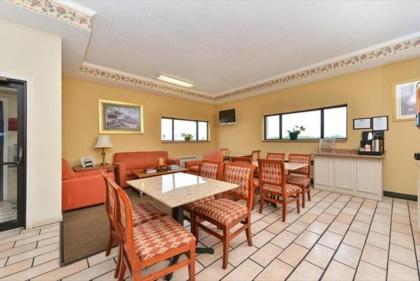 Fairbridge Inn Caseyville - image 4