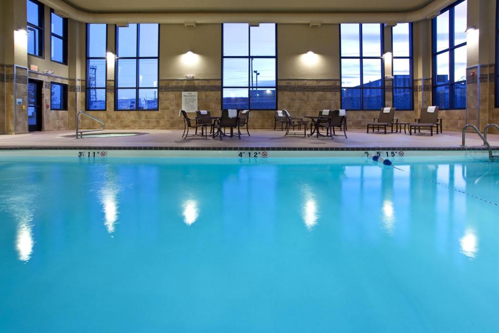 Holiday Inn Express Casper I-25 an IHG Hotel - image 5
