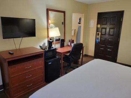 Days Inn by Wyndham Casper - image 12