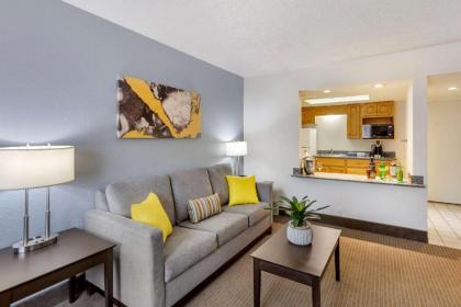 Clarion Inn At Platte River - image 13