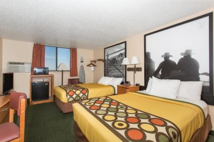 Super 8 by Wyndham Casper West by the River - image 2