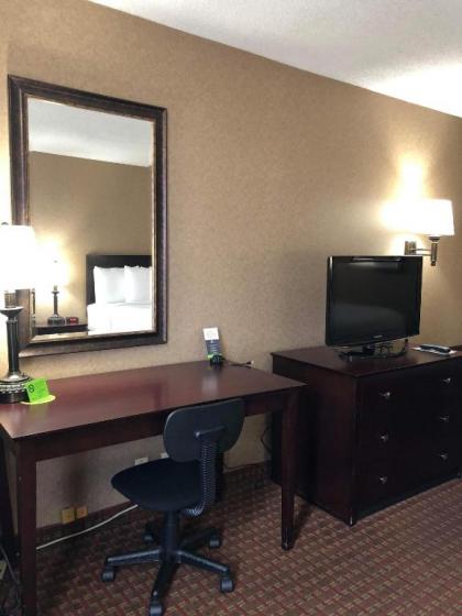 La Quinta Inn by Wyndham Casper - image 13
