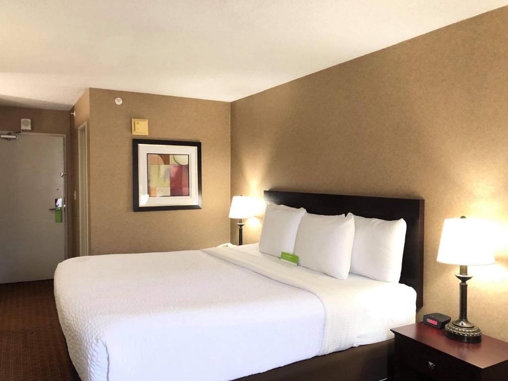 La Quinta Inn by Wyndham Casper - image 6