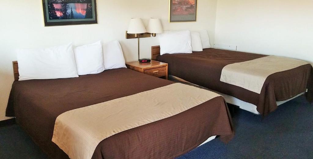 Travelodge by Wyndham Casper - image 2