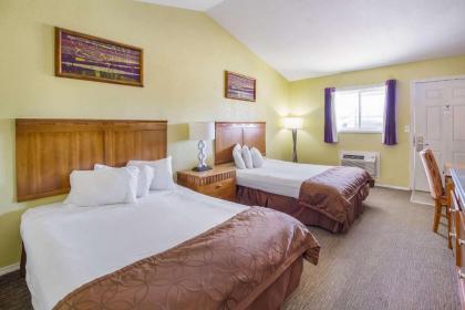 Rodeway Inn - image 10