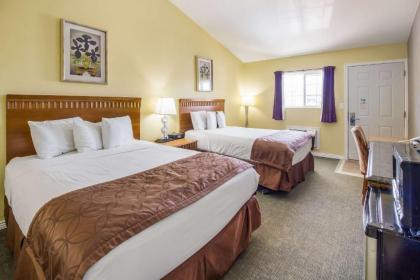 Rodeway Inn - image 12