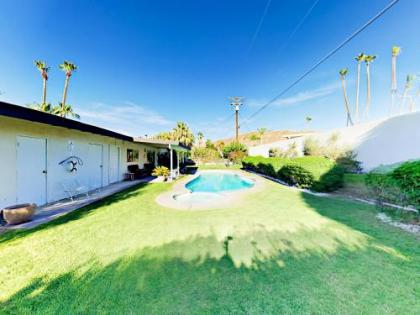 68571 J Street Mid-Century Home - image 3