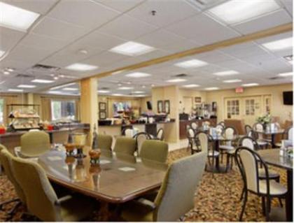Ramada Hotel Ashland-Catlettsburg - image 6
