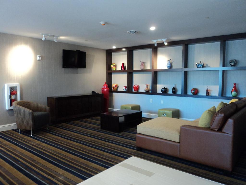 Holiday Inn Express Baltimore West - Catonsville an IHG Hotel - image 4