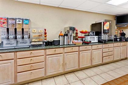 Ramada by Wyndham Baltimore West - image 4