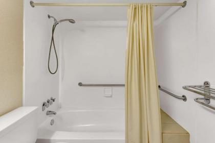 Ramada by Wyndham Baltimore West - image 9