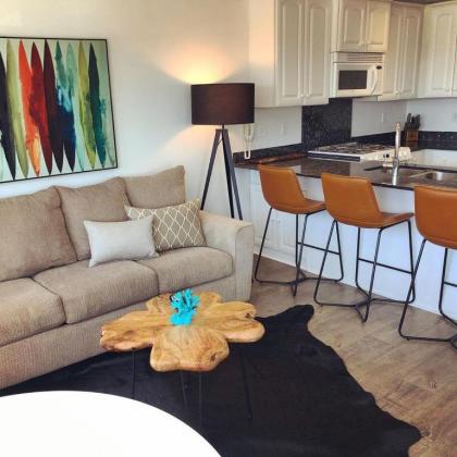 Pier View Suites - image 7
