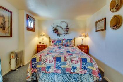 Carriage House - image 12