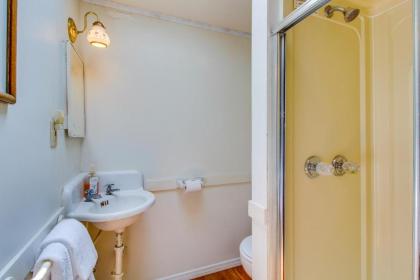 Carriage House - image 7
