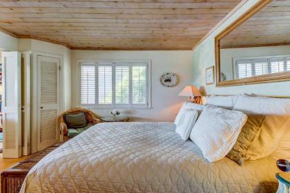 Oceanfront Delight - image 12