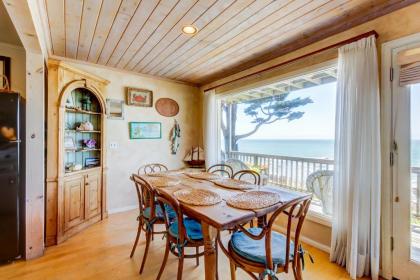 Oceanfront Delight - image 14