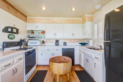 Oceanfront Delight - image 2