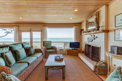 Oceanfront Delight - image 8