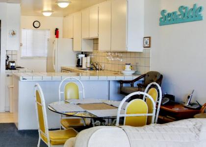 Oceanfront Condo Escape with Grill Walk to Beach! - image 6
