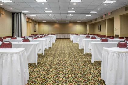 Lifestyle Inn Cedar Falls - image 7
